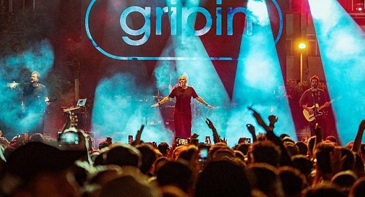 İstanbul Cevahir’in Yaz Konserlerinde İkinci Gün Gripin İle Coşku Doluydu