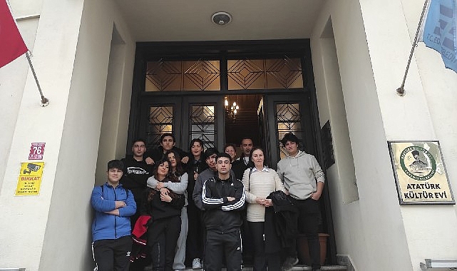 Edremit Belediyesi öğrencileri kültür ve tarihle buluşturuyor