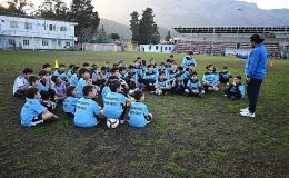 Kemer Belediyesi, geleceğin futbolcularını yetiştiriyor