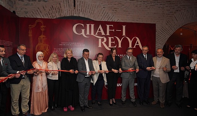 “Gılaf-ı Reyya: Osmanlı'dan Günümüze Koku Şişeleri" sergisi açıldı
